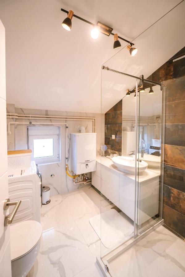 Mikonos apartman Surčin Exterior foto